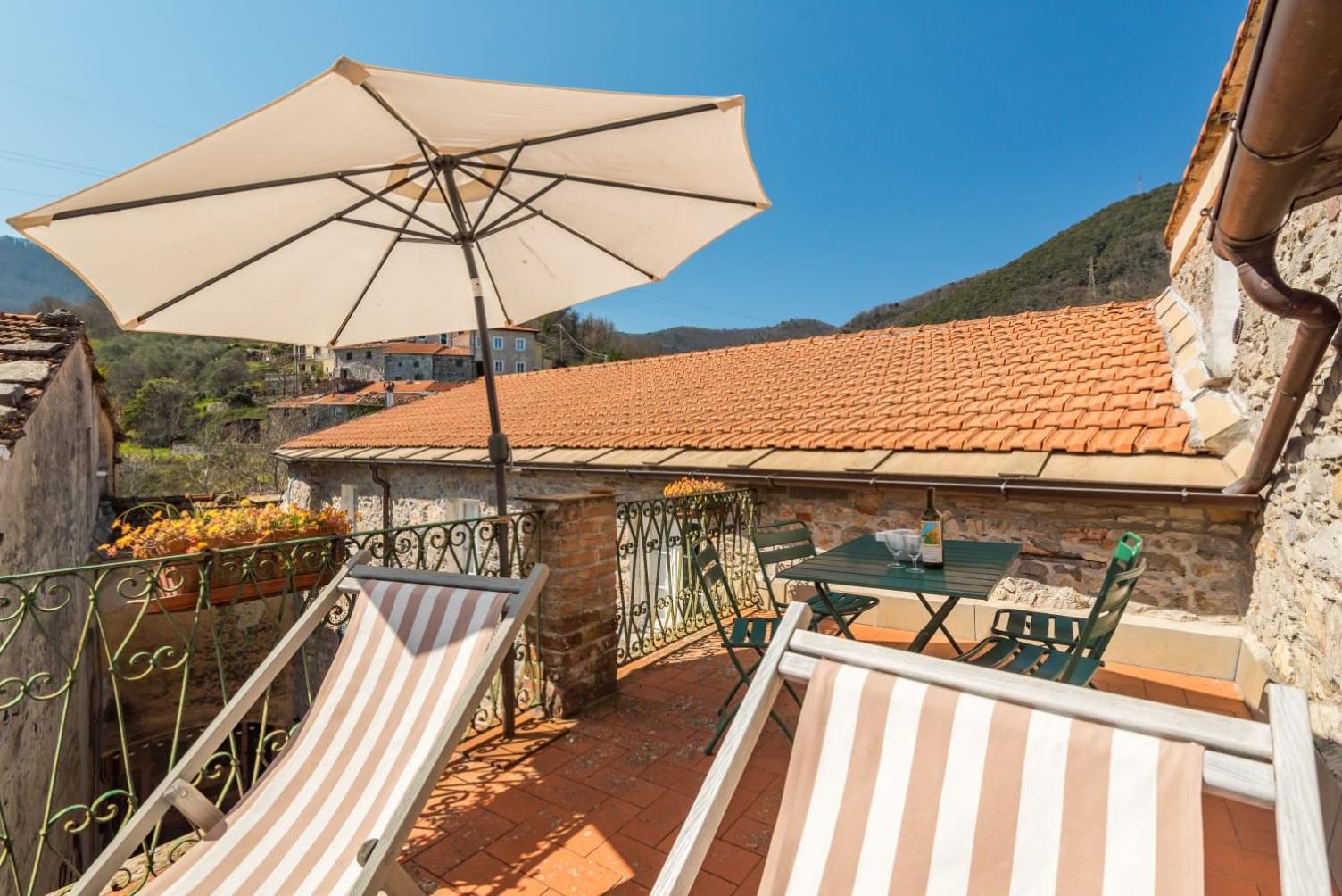Corte Paganini Casa Vacanze Ricco del Golfo di Spezia Exterior photo